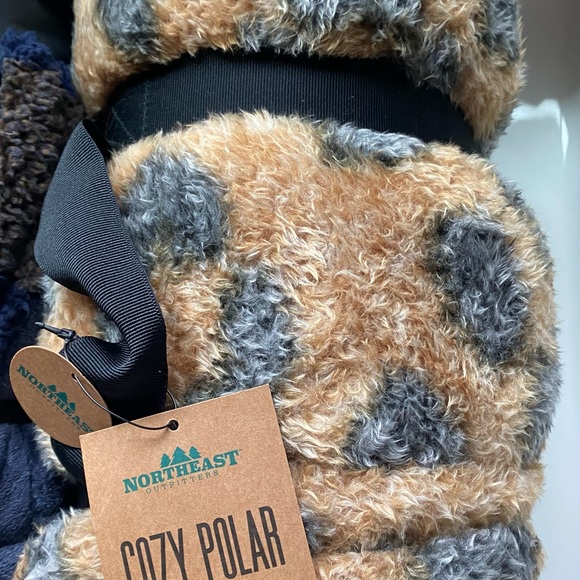 NWT NORTHEAST OUTFITTERS BUNDLE Polar Sherpa Blankets Bundle of 3, Portable - Picture 3 of 5